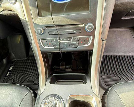 Форд Фьюжен, об'ємом двигуна 2 л та пробігом 140 тис. км за 12500 $, фото 10 на Automoto.ua