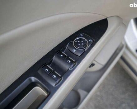 Форд Фьюжен, об'ємом двигуна 0 л та пробігом 174 тис. км за 12600 $, фото 19 на Automoto.ua