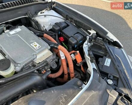 Форд Фьюжн, объемом двигателя 2 л и пробегом 105 тыс. км за 13500 $, фото 10 на Automoto.ua