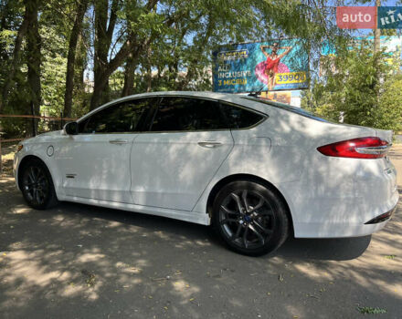 Форд Фьюжн, объемом двигателя 2 л и пробегом 162 тыс. км за 17989 $, фото 19 на Automoto.ua