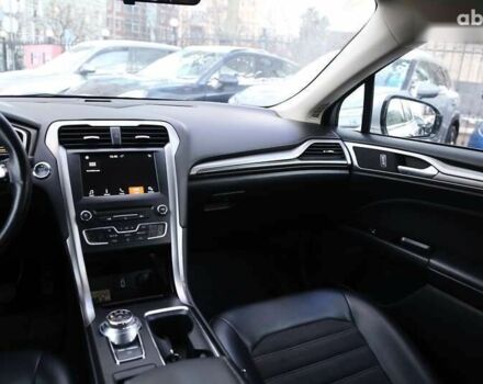 Форд Фьюжен, об'ємом двигуна 2 л та пробігом 193 тис. км за 11000 $, фото 12 на Automoto.ua