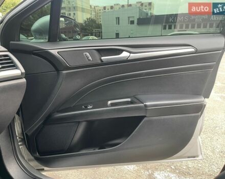 Форд Фьюжн, объемом двигателя 2 л и пробегом 243 тыс. км за 15500 $, фото 12 на Automoto.ua