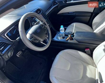 Форд Фьюжн, объемом двигателя 2 л и пробегом 145 тыс. км за 17500 $, фото 12 на Automoto.ua