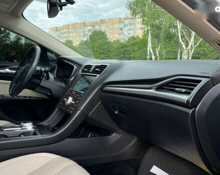 Форд Фьюжн, объемом двигателя 2 л и пробегом 90 тыс. км за 15999 $, фото 9 на Automoto.ua