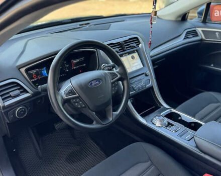 Форд Фьюжн 2018 в Калуше на Automoto.ua Форд Фьюжн, объемом двигателя 2.5 л и пробегом 99 тыс. км за 14500 $, фото 17 на Automoto.ua