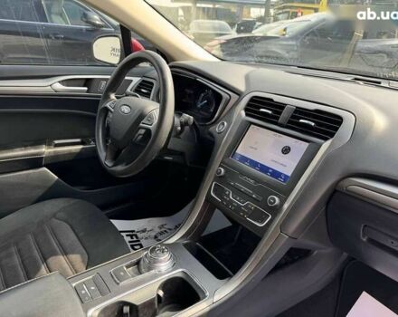 Форд Фьюжн 2020 в Луцке на Automoto.ua Форд Фьюжн, объемом двигателя 1.5 л и пробегом 159 тыс. км за 9900 $, фото 13 на Automoto.ua