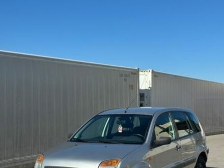 Форд Фьюжн, объемом двигателя 0 л и пробегом 162 тыс. км за 3850 $, фото 1 на Automoto.ua