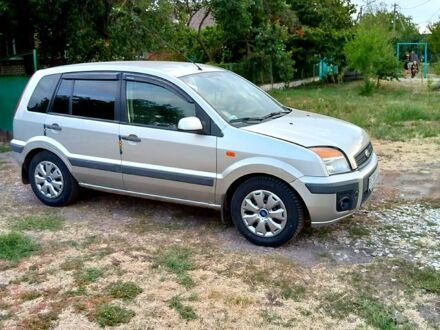 Форд Фьюжен 2006 у Новом Буге на Automoto.ua Форд Фьюжен, об'ємом двигуна 1.6 л та пробігом 113 тис. км за 4700 $, фото 1 на Automoto.ua