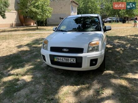 Форд Фьюжен, об'ємом двигуна 1.4 л та пробігом 169 тис. км за 6599 $, фото 1 на Automoto.ua