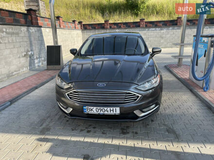 Форд Фьюжн 2016 в Ровно на Automoto.ua Форд Фьюжн, объемом двигателя 2.49 л и пробегом 172 тыс. км за 10700 $, фото 1 на Automoto.ua