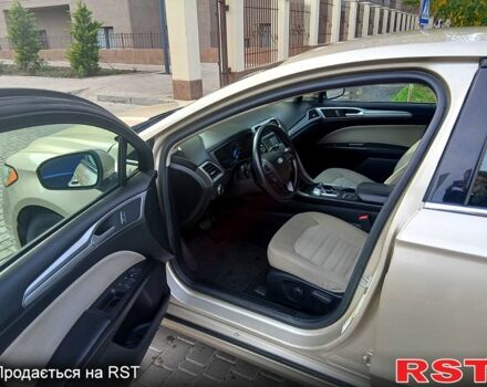 Желтый Форд Фьюжн, объемом двигателя 2.5 л и пробегом 178 тыс. км за 12200 $, фото 7 на Automoto.ua