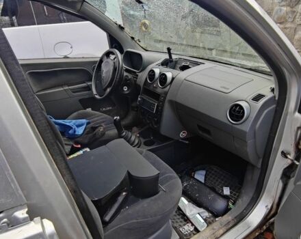 Сірий Форд Фьюжен, об'ємом двигуна 0 л та пробігом 217 тис. км за 800 $, фото 3 на Automoto.ua