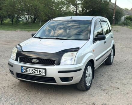 Серый Форд Фьюжн, объемом двигателя 1.6 л и пробегом 190 тыс. км за 4000 $, фото 11 на Automoto.ua