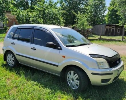 Серый Форд Фьюжн, объемом двигателя 1.6 л и пробегом 190 тыс. км за 4000 $, фото 2 на Automoto.ua