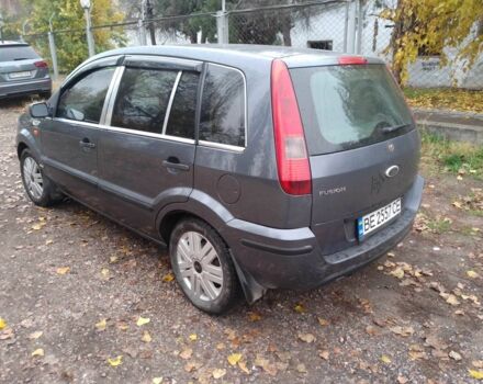 Серый Форд Фьюжн, объемом двигателя 1.4 л и пробегом 241 тыс. км за 3500 $, фото 3 на Automoto.ua