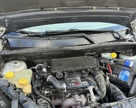 Серый Форд Фьюжн, объемом двигателя 1.4 л и пробегом 440 тыс. км за 3800 $, фото 7 на Automoto.ua