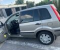 Сірий Форд Фьюжен, об'ємом двигуна 1.6 л та пробігом 339 тис. км за 3814 $, фото 6 на Automoto.ua