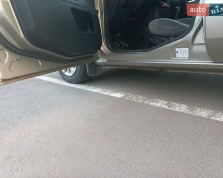 Сірий Форд Фьюжен, об'ємом двигуна 1.6 л та пробігом 251 тис. км за 5300 $, фото 6 на Automoto.ua