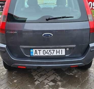 Серый Форд Фьюжн, объемом двигателя 1.6 л и пробегом 220 тыс. км за 3500 $, фото 5 на Automoto.ua