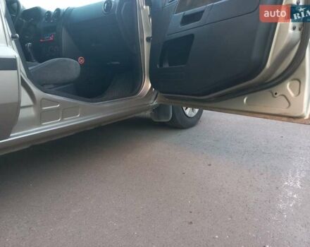 Сірий Форд Фьюжен, об'ємом двигуна 1.6 л та пробігом 251 тис. км за 5300 $, фото 12 на Automoto.ua