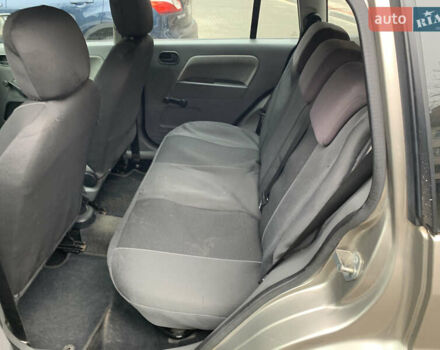 Серый Форд Фьюжн, объемом двигателя 1.39 л и пробегом 300 тыс. км за 2850 $, фото 6 на Automoto.ua