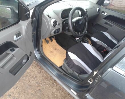 Серый Форд Фьюжн, объемом двигателя 1.4 л и пробегом 241 тыс. км за 3500 $, фото 7 на Automoto.ua