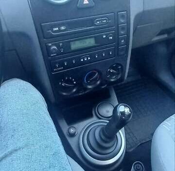 Серый Форд Фьюжн, объемом двигателя 1.4 л и пробегом 233 тыс. км за 4100 $, фото 14 на Automoto.ua