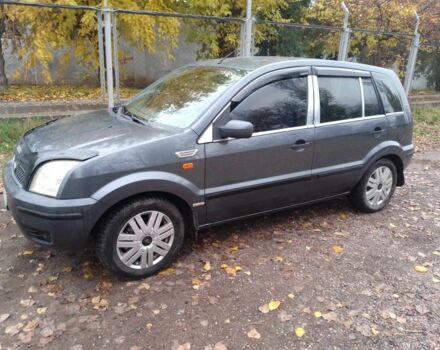 Серый Форд Фьюжн, объемом двигателя 1.4 л и пробегом 241 тыс. км за 3500 $, фото 2 на Automoto.ua