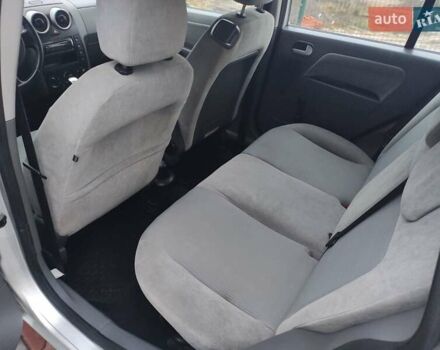 Серый Форд Фьюжн, объемом двигателя 1.6 л и пробегом 238 тыс. км за 4450 $, фото 15 на Automoto.ua