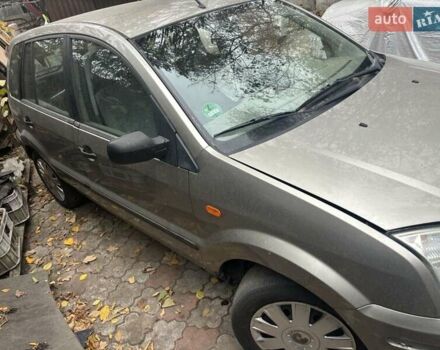 Сірий Форд Фьюжен, об'ємом двигуна 1.4 л та пробігом 200 тис. км за 1600 $, фото 9 на Automoto.ua