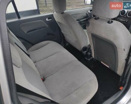 Серый Форд Фьюжн, объемом двигателя 1.6 л и пробегом 238 тыс. км за 4450 $, фото 19 на Automoto.ua