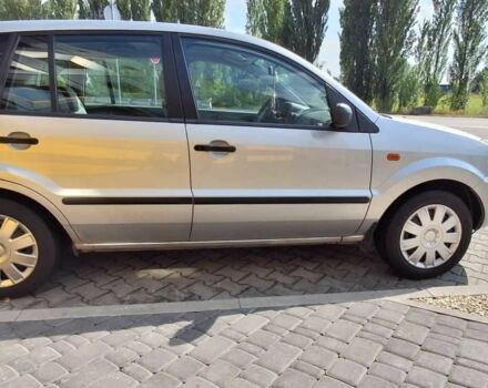 Сірий Форд Фьюжен, об'ємом двигуна 1.4 л та пробігом 150 тис. км за 3400 $, фото 1 на Automoto.ua