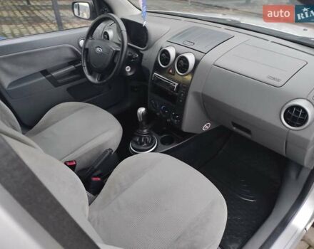 Серый Форд Фьюжн, объемом двигателя 1.6 л и пробегом 238 тыс. км за 4450 $, фото 21 на Automoto.ua