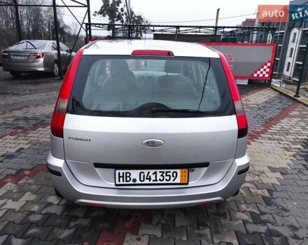 Серый Форд Фьюжн, объемом двигателя 1.6 л и пробегом 238 тыс. км за 4450 $, фото 5 на Automoto.ua
