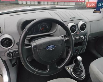 Серый Форд Фьюжн, объемом двигателя 1.6 л и пробегом 238 тыс. км за 4450 $, фото 13 на Automoto.ua