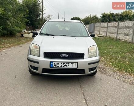 Серый Форд Фьюжн, объемом двигателя 1.4 л и пробегом 240 тыс. км за 4100 $, фото 6 на Automoto.ua