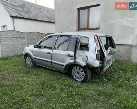 Сірий Форд Фьюжен, об'ємом двигуна 1.39 л та пробігом 233 тис. км за 1200 $, фото 3 на Automoto.ua