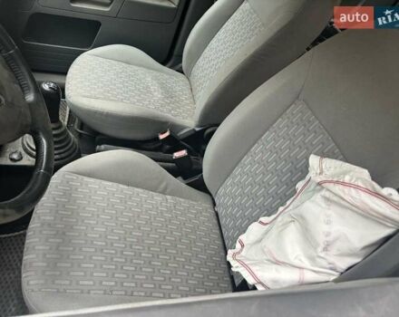 Сірий Форд Фьюжен, об'ємом двигуна 1.4 л та пробігом 200 тис. км за 1600 $, фото 8 на Automoto.ua