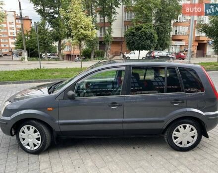 Серый Форд Фьюжн, объемом двигателя 1.4 л и пробегом 315 тыс. км за 3500 $, фото 3 на Automoto.ua