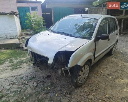 Форд Фьюжн 2004 в Теплике на Automoto.ua Серый Форд Фьюжн, объемом двигателя 1.39 л и пробегом 220 тыс. км за 1800 $, фото 2 на Automoto.ua
