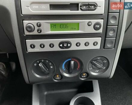 Серый Форд Фьюжн, объемом двигателя 1.4 л и пробегом 118 тыс. км за 5450 $, фото 14 на Automoto.ua