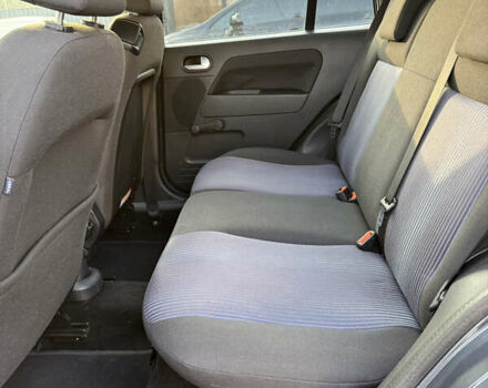 Серый Форд Фьюжн, объемом двигателя 1.6 л и пробегом 161 тыс. км за 6599 $, фото 17 на Automoto.ua