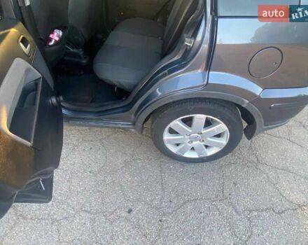 Серый Форд Фьюжн, объемом двигателя 1.4 л и пробегом 226 тыс. км за 4200 $, фото 4 на Automoto.ua