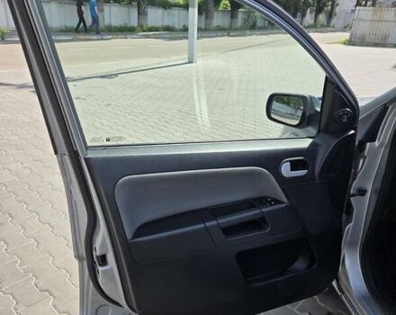 Сірий Форд Фьюжен, об'ємом двигуна 1.6 л та пробігом 270 тис. км за 5300 $, фото 5 на Automoto.ua
