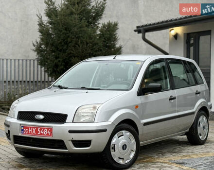 Сірий Форд Фьюжен, об'ємом двигуна 1.6 л та пробігом 120 тис. км за 5450 $, фото 1 на Automoto.ua