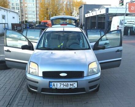Форд Фьюжен 2005 у Києві на Automoto.ua Сірий Форд Фьюжен, об'ємом двигуна 1.39 л та пробігом 211 тис. км за 3599 $, фото 11 на Automoto.ua