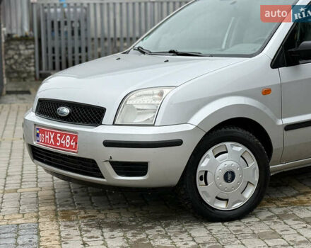 Сірий Форд Фьюжен, об'ємом двигуна 1.6 л та пробігом 120 тис. км за 5450 $, фото 3 на Automoto.ua