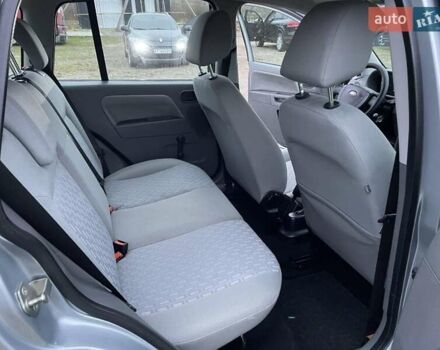 Сірий Форд Фьюжен, об'ємом двигуна 1.4 л та пробігом 118 тис. км за 4999 $, фото 9 на Automoto.ua