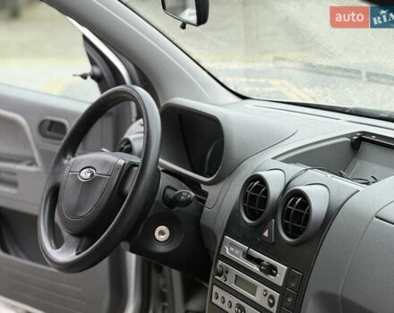 Сірий Форд Фьюжен, об'ємом двигуна 1.6 л та пробігом 120 тис. км за 5450 $, фото 25 на Automoto.ua