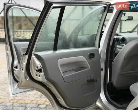 Сірий Форд Фьюжен, об'ємом двигуна 1.6 л та пробігом 120 тис. км за 5450 $, фото 19 на Automoto.ua